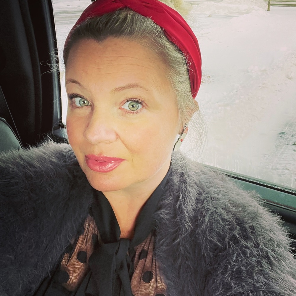 Meet your Posher, Candice
